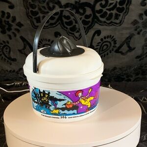 1999 Ronald McDonald Halloween Happy Meal Pal‎